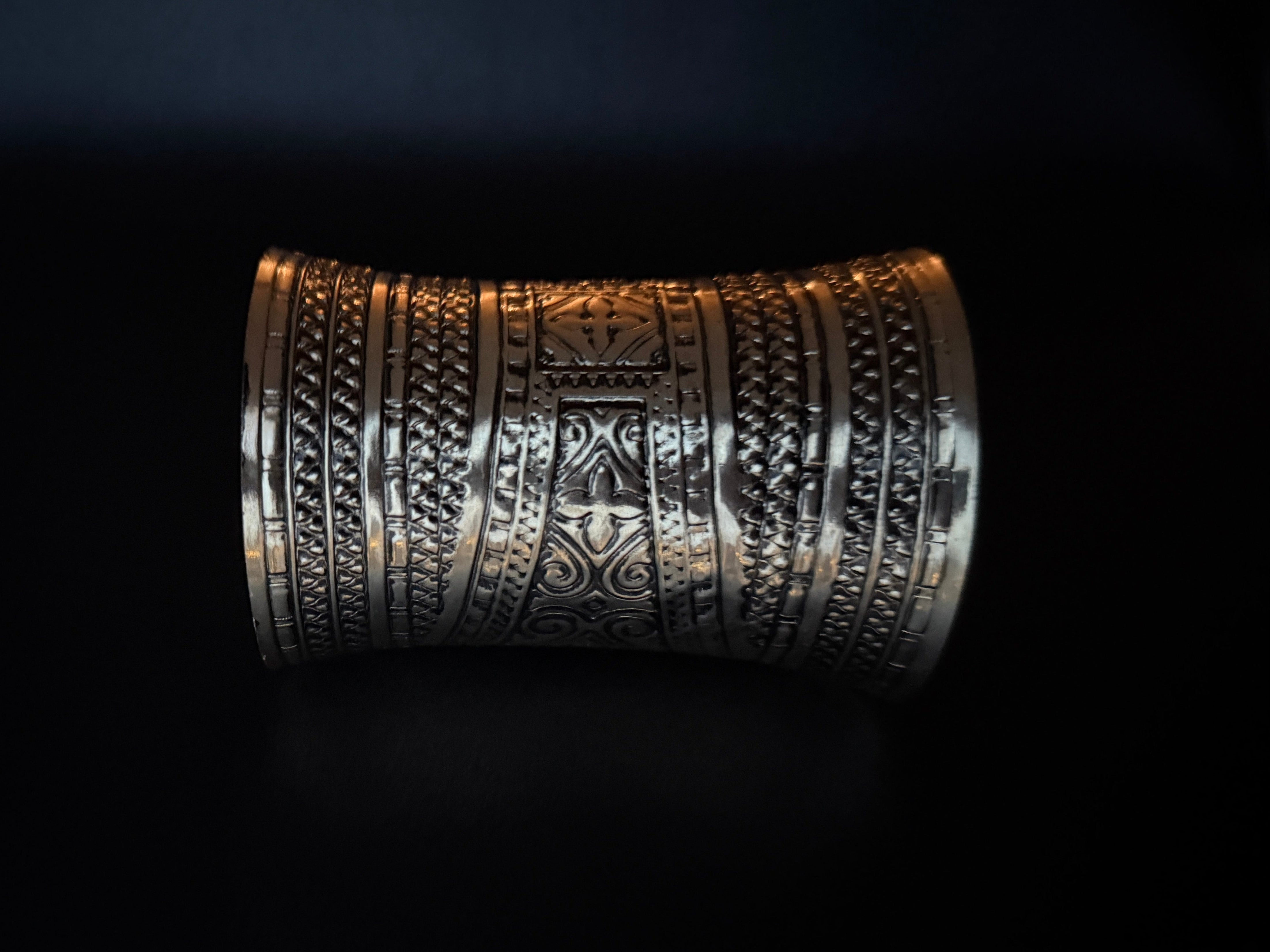 ARMOR CUFF- GOLD